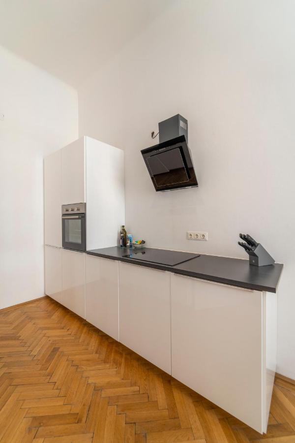 Josef'S Home I Premium Suite I Quiet & Central Виена Екстериор снимка