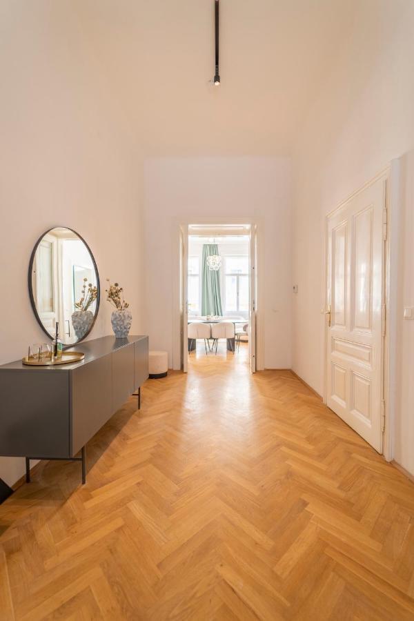 Josef'S Home I Premium Suite I Quiet & Central Виена Екстериор снимка